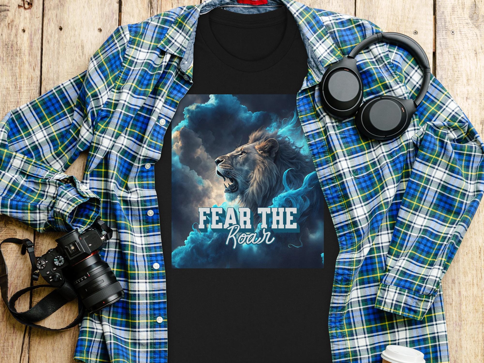 Roaring Lion Graphic T-Shirt: Fear the Roar Design